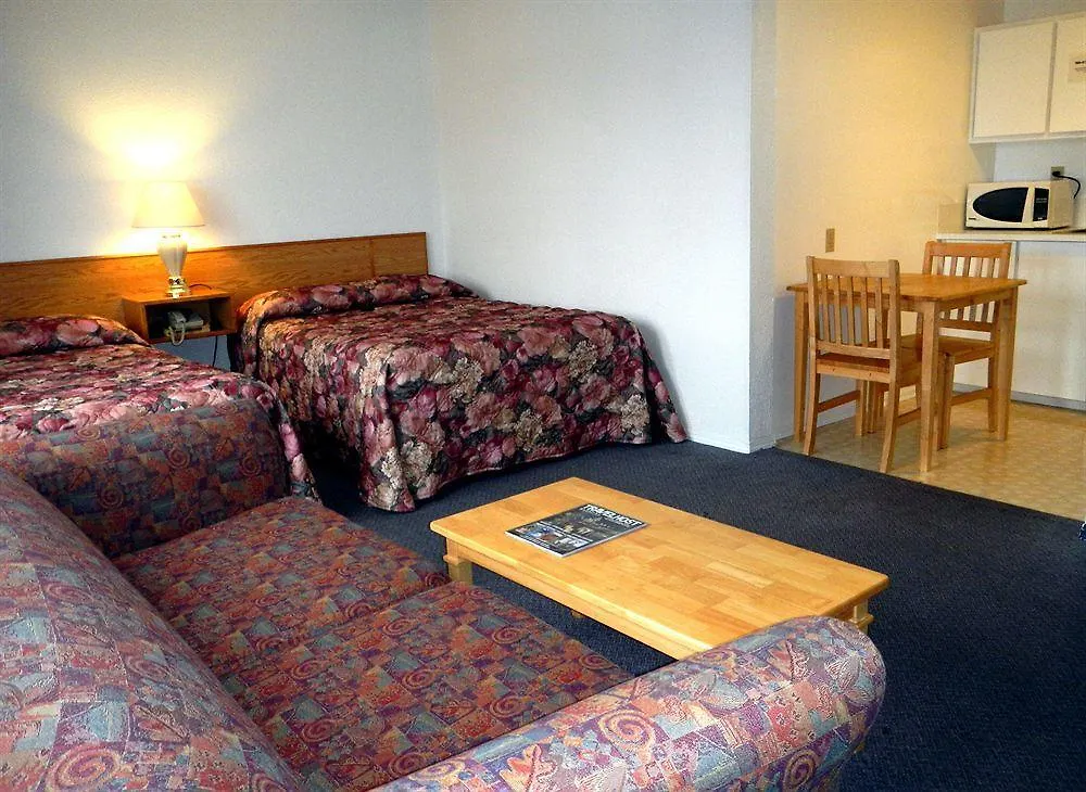 ויקטוריה Mayfair Motel 2*,  קנדה
